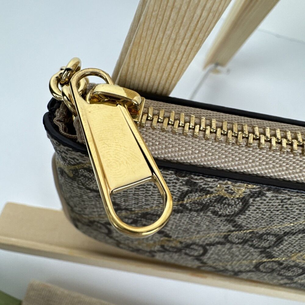 Gucci Coin Case GG with Gold Pattern Women - Picture 9 of 16